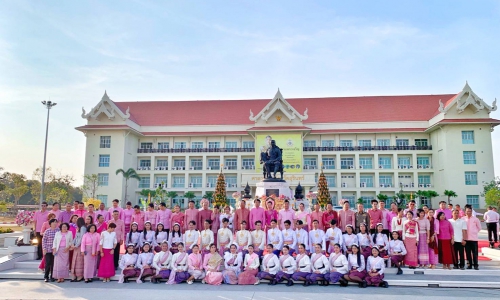 ปศุสัตว์สุรินทร์ร่วมงานพิธีสมโภชและบวงสรวงสักการะพระบรมราชานุสาวรีย์ พระบาทสมเด็จพระจุลจอมเกล้าเจ้าอยู่หัว ร.๕