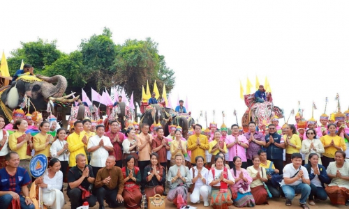 "ปศุสัตว์สุรินทร์ให้บริการสุขภาพช้างและควบประเพณีบวชนาคช้าง เฉลิมพระเกียรติพระบาทสมเด็จพระเจ้าอยู่หัว ประจำปี 2568