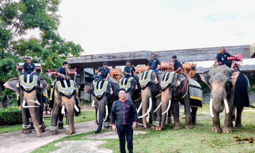 "ปศุสัตว์สุรินทร์ร่วมงานแถลงข่าวการจัดงานแสดงช้างสุรินทร์ ประจำปี ๒๕๖๘