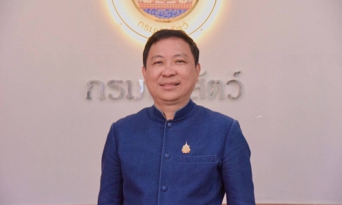 กรมปศุสัตว์ปลื้ม “เนื้อสุรินทร์” ประกาศขึ้นทะเบียน GI ตัวล่าสุดอย่างเป็นทางการโดยกรมทรัพย์สินทางปัญญา กระทรวงพาณิชย์ ถือเป็นความสำเร็จครั้งสำคัญที่ช่วยยกระดับคุณภาพสินค้าเกษตรพื้นถิ่น สร้างความเชื่อมั่นแก่ผู้บริโภค และเพิ่มโอกาสทางการตลาดสู่ระดับพรีเมียมท